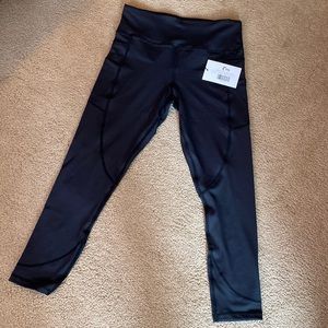 NWT ZYIA Black Pocket Light n Tights. Size 8-10